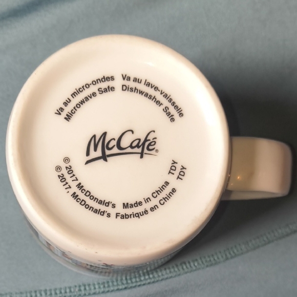 McCafé McDonalds Montréal city-themed Limited Edition Coffee Mug - Picture 6 of 6